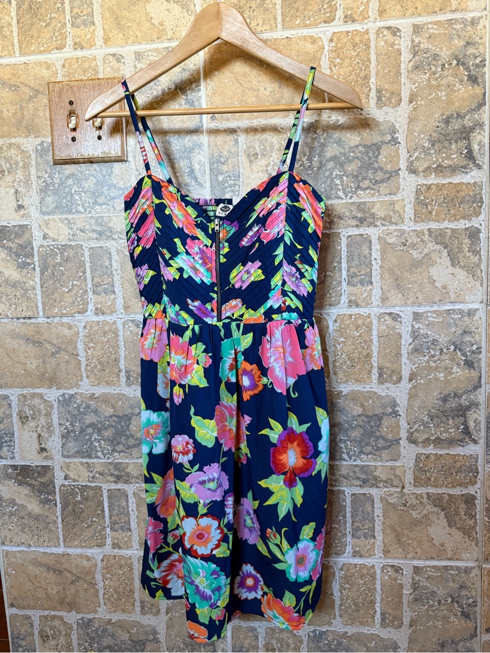 Roxy Skater Mini Dress Medium Navy Multicolor Floral Pleated Zippered Bodice